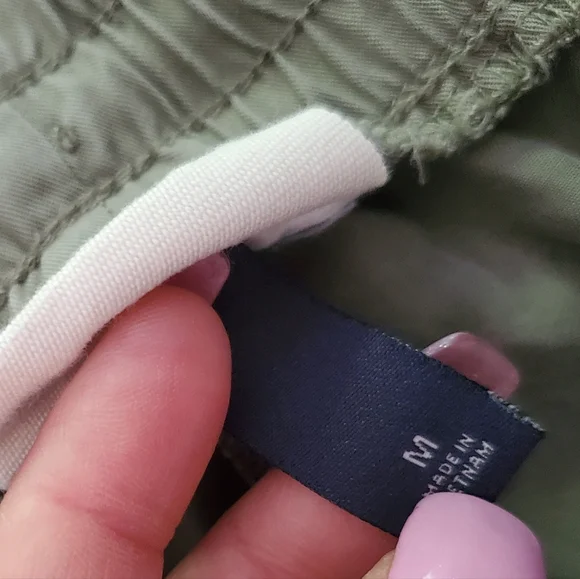 UNIVERSAL THREAD GREEN SHORTS - Picture 4 of 8